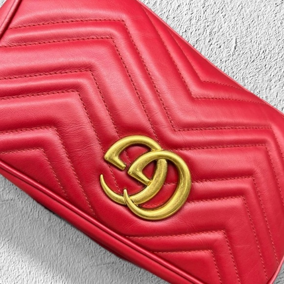 Pre-Loved Gucci GG Marmont Small Shoulder Bag in ❤️Red Matelassé Leather❤️ - Picture 3 of 12